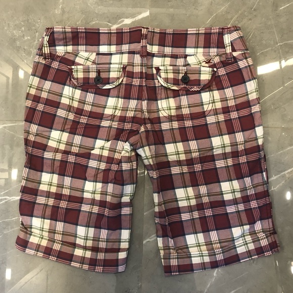 Hollister women’s shorts, Size 1 - Picture 3 of 3